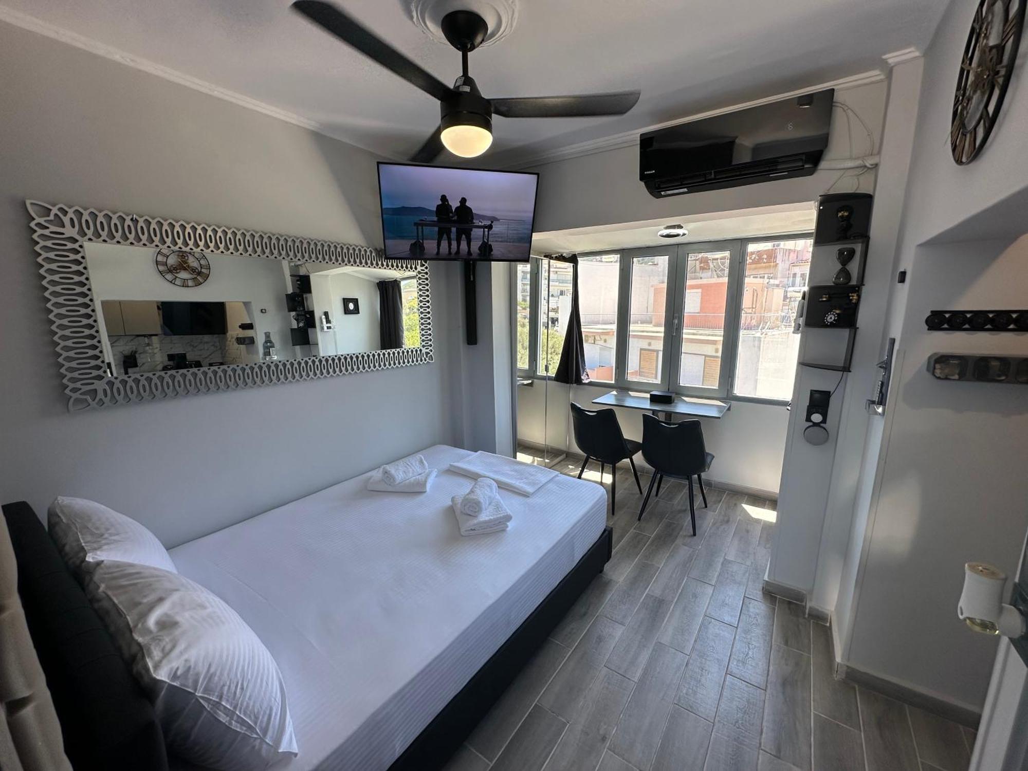 Loft Life Studio, With 360 View Of Mytilene Daire Dış mekan fotoğraf